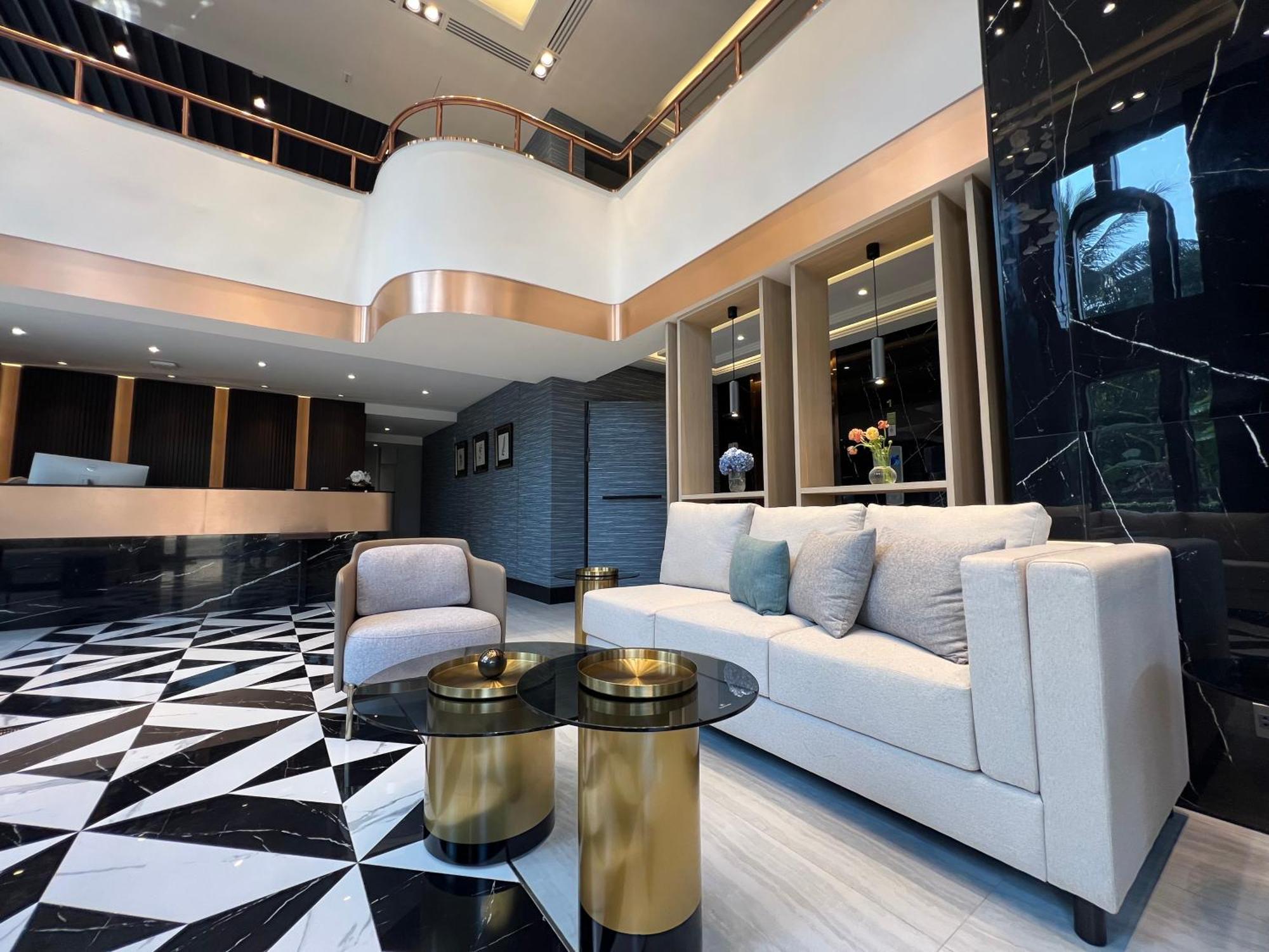 Arni Skye Hotel Бангкок Экстерьер фото