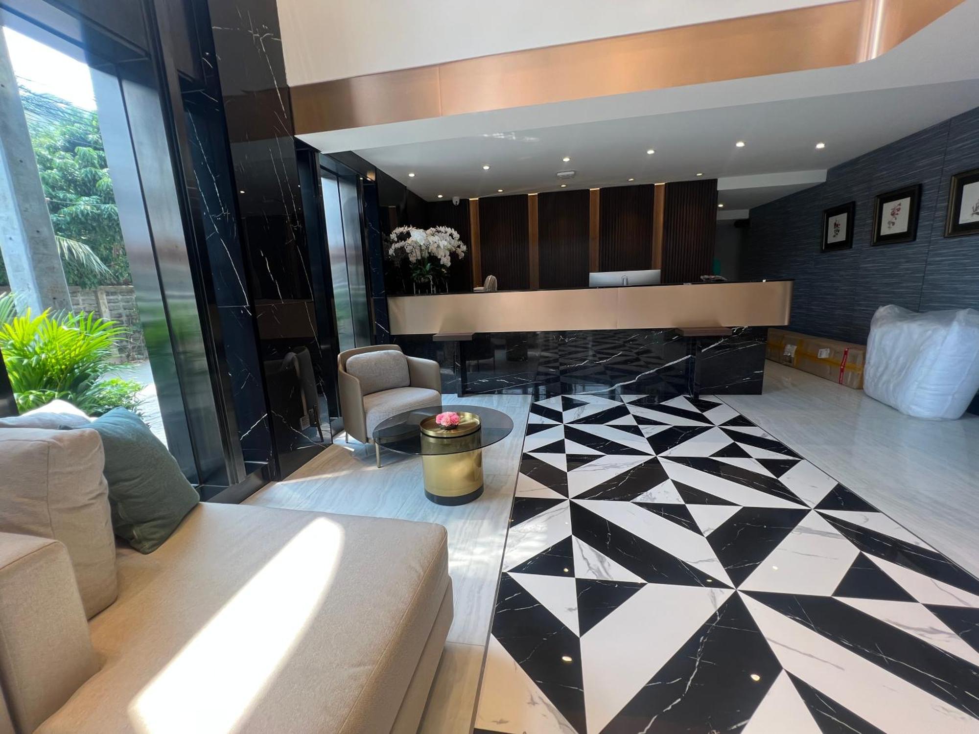 Arni Skye Hotel Бангкок Экстерьер фото