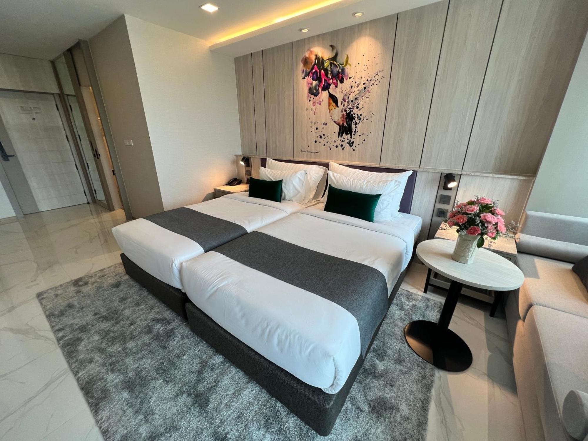 Arni Skye Hotel Бангкок Экстерьер фото